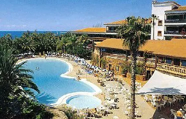 Ξενοδοχείο Parque Tropical 4*
